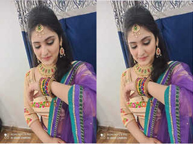 Desi girl gives a blowjob and gets fucked in exclusive video