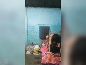 Indian couple enjoys home sex in village