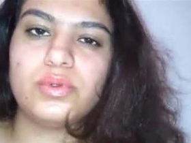 Cute desi girl pleasures herself with fingers in solo video