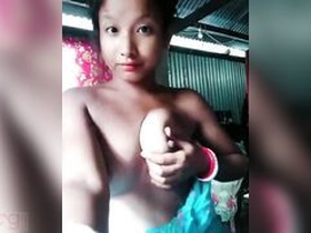 Indian wife flaunts her big boobs on camera