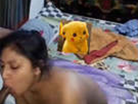 Indian girlfriend unveils her body and gives a blowjob