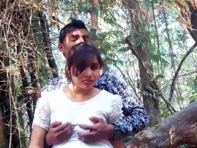 Open-air romance with an Indian girl in HD