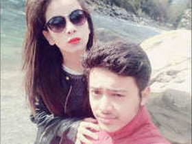 Indian college girl Gunjan enjoying steamy sex with her boyfriend