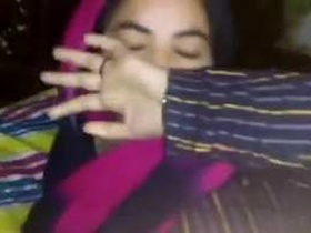 Mushra, an Indian Muslim babe, gets fucked by her boyfriend