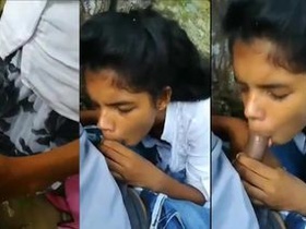 A hot Indian schoolgirl performs a XXX oral sex act on her boyfriend in a park