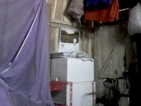 Desi aunty gets fucked fast in village