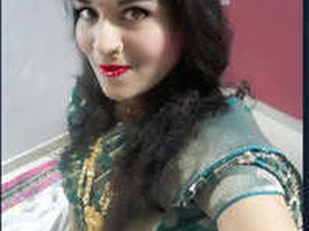 Big-assed Marathi wife gets naughty