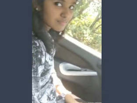 Tamil babe's oral skills are on display in this video