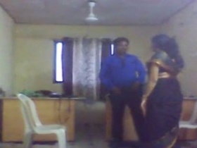 Tamil aunty's pussy gets pounded in HD video