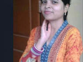 Indian girl displays her beauty in explicit video