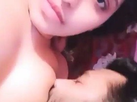 Desi secretary gets her boobs sucked by Pakistani boss