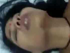 Bhabhi's Chut Lund Video: Desi Bhabhi Sex