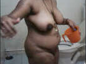 Maalu Bhabhi's hot MMS video part 1