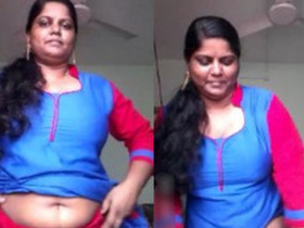 Mallu bhabhi flaunting her big boobs and pussy for her lover