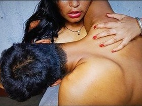 Desi bhabhi's uncensored pussy play with Nikal di