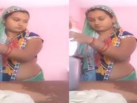 Desi bhabhi's sexy cooking skills