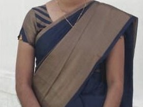 Cute Indian girl flaunts her body and gets naughty