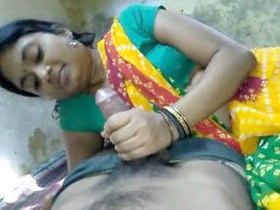Indian bhabhi's sensual handjob