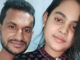 Beautiful girl fingering herself in hot video