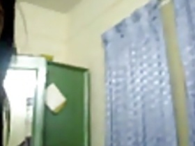 Indian lovers indulge in steamy sex in Bengal