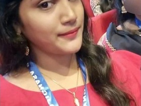 Naughty teenager gets naughty with MMS