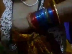 Desi bhabi flaunts her ample bosom in this steamy video
