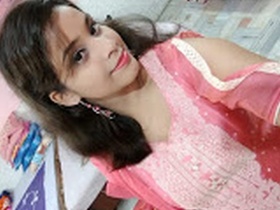 Bhabi's collection of Desi MMS in HD