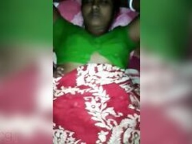 Desi housewife gets naked for husband's XXX video