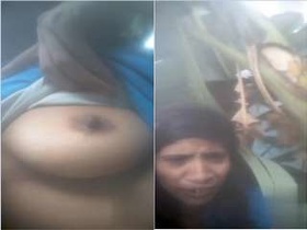 Indian MILF with big boobs flaunts her pussy
