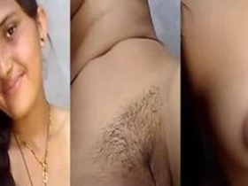 Desi girl flaunts her body and smile in XXX video