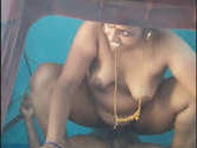 Tamil aunty rides her hubby in amateur video