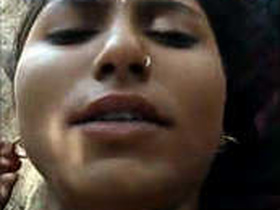 Indian lover indulges in pussy licking and fucking in MMS