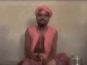 Desi sex scandals: MMS of fake swamiji and sishya