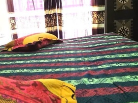 Desi assistant has hot sex with her boss in the office