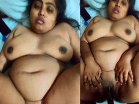 Curvy Indian Bhabhi's steamy sex video