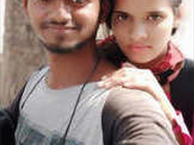 Indian couple's steamy part of the body in VDO