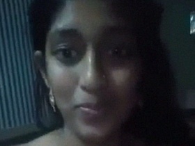 Bangla's solo masturbation session leaves viewers breathless