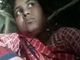 Bangladeshi housewife masturbates with dildo and seeks pleasure