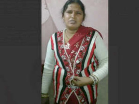 Indian neighbor guy joins married bhabi for steamy fucking session