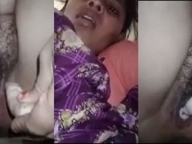 Indian village girl pleasures herself with fingers