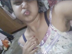 Cute Desi girl flaunts her big boobs on cam