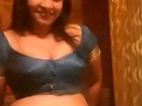 MILF with a big ass in many steamy clips