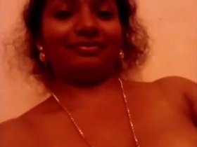 Mallu bhabhi flaunts her body and gets naughty in bathroom video