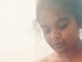 Desi aunty from Kerala gets naughty in the bathroom